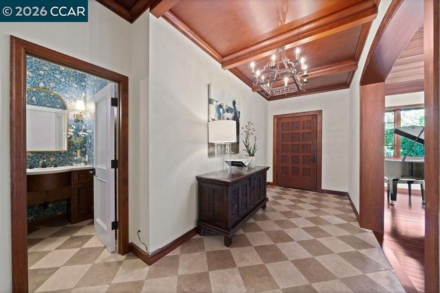 1924 Alameda Diablo, Diablo, CA 94528