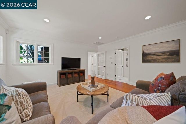 1924 Alameda Diablo, Diablo, CA 94528