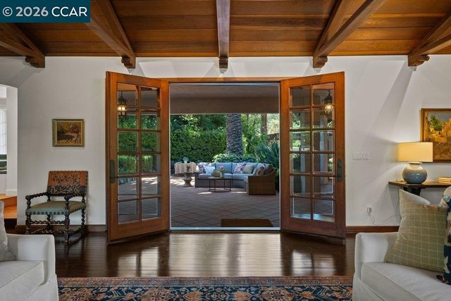 1924 Alameda Diablo, Diablo, CA 94528