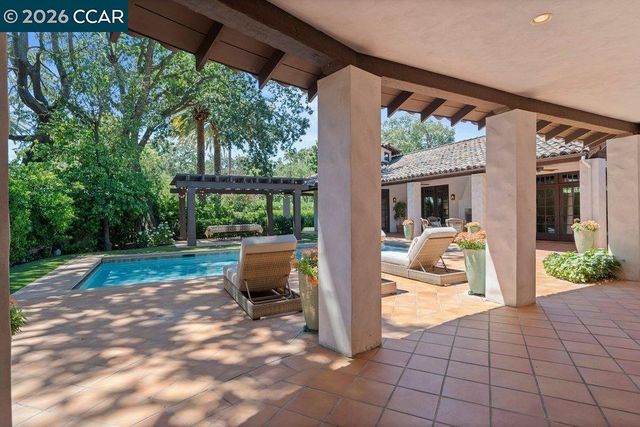 1924 Alameda Diablo, Diablo, CA 94528