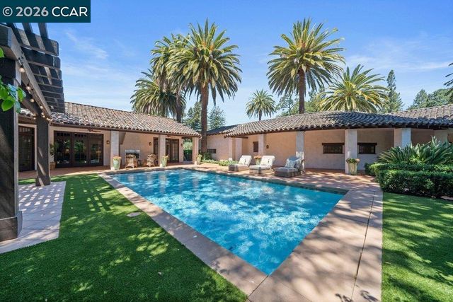 1924 Alameda Diablo, Diablo, CA 94528