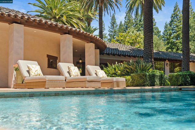 1924 Alameda Diablo, Diablo, CA 94528
