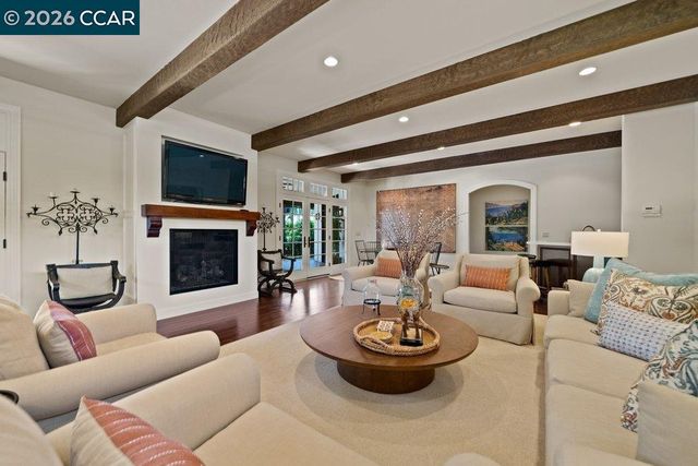 1924 Alameda Diablo, Diablo, CA 94528