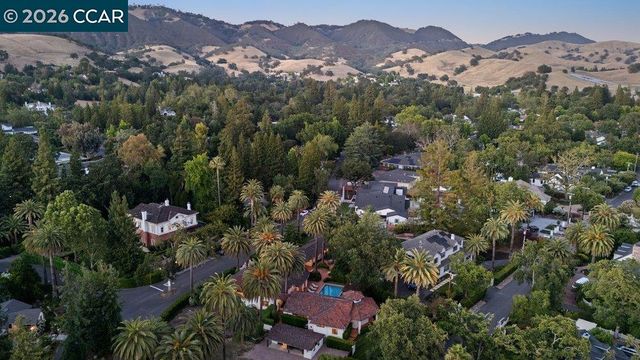 1924 Alameda Diablo, Diablo, CA 94528