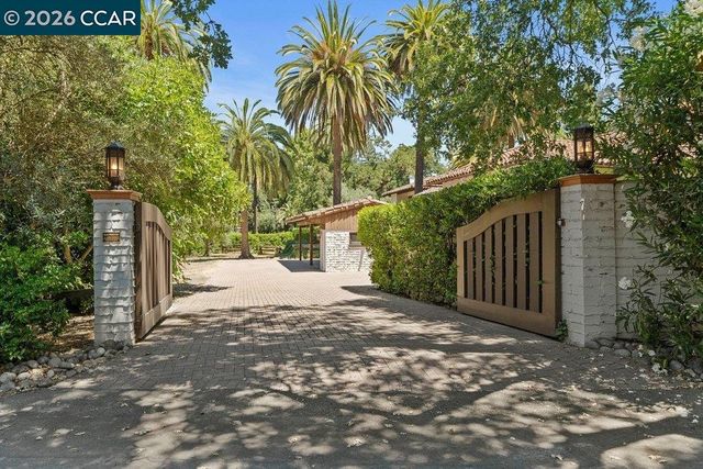 1924 Alameda Diablo, Diablo, CA 94528
