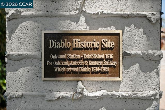 1924 Alameda Diablo, Diablo, CA 94528