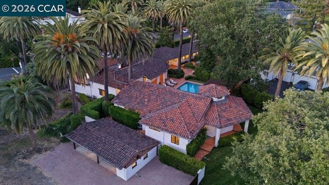 1924 Alameda Diablo, Diablo, CA 94528