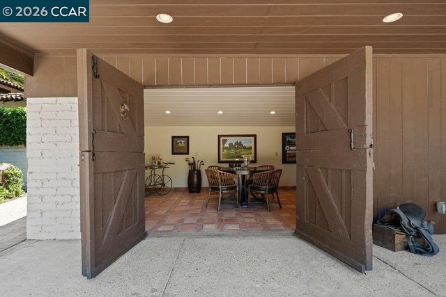 1924 Alameda Diablo, Diablo, CA 94528