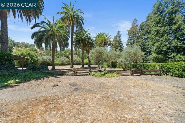 1924 Alameda Diablo, Diablo, CA 94528