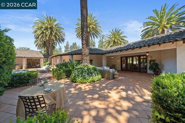 1924 Alameda Diablo, Diablo, CA 94528