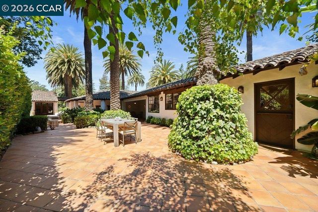 1924 Alameda Diablo, Diablo, CA 94528