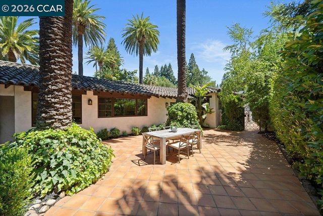 1924 Alameda Diablo, Diablo, CA 94528