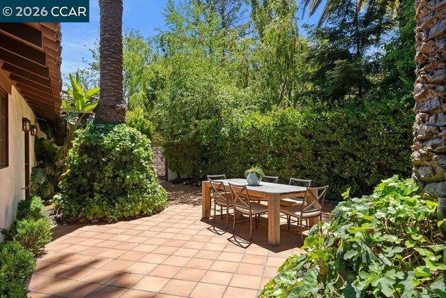 1924 Alameda Diablo, Diablo, CA 94528