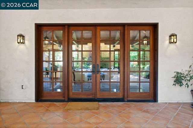 1924 Alameda Diablo, Diablo, CA 94528