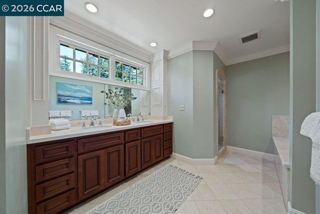 1924 Alameda Diablo, Diablo, CA 94528