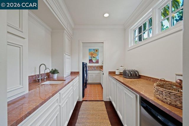 1924 Alameda Diablo, Diablo, CA 94528