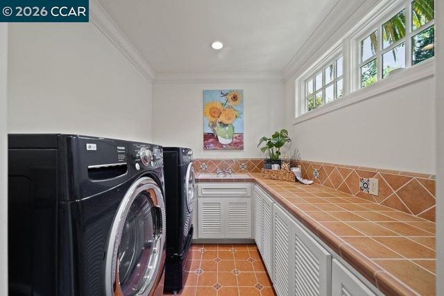 1924 Alameda Diablo, Diablo, CA 94528