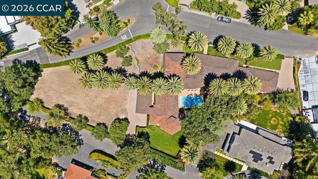 1924 Alameda Diablo, Diablo, CA 94528