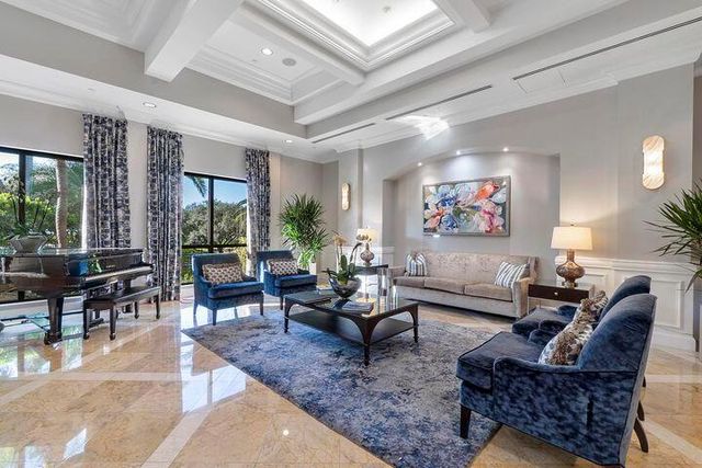 7369 Orangewood Lane 301, Boca Raton, FL 33433