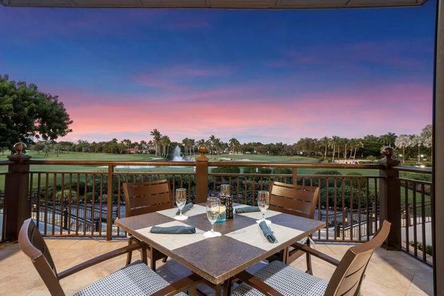 7369 Orangewood Lane 301, Boca Raton, FL 33433