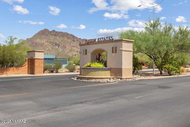 5674 W Bar X Street, Tucson, AZ 85713