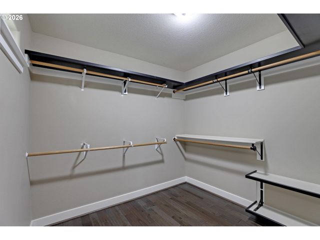 14987 Sw GREENFIELD Dr, Portland, OR 97224