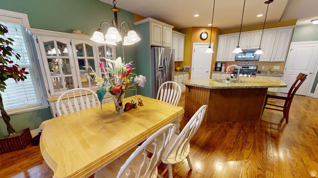 11664 S LAKE RUN RD, South Jordan, UT 84009