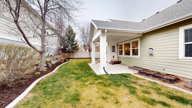11664 S LAKE RUN RD, South Jordan, UT 84009