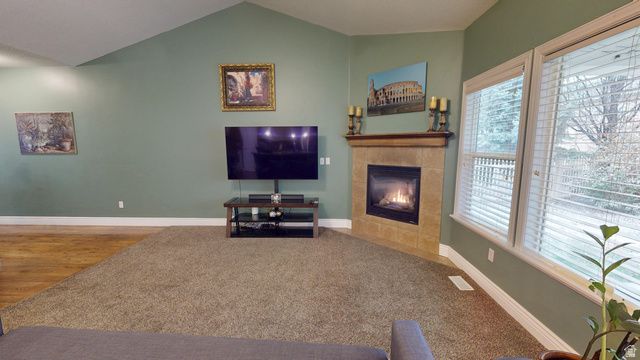 11664 S LAKE RUN RD, South Jordan, UT 84009