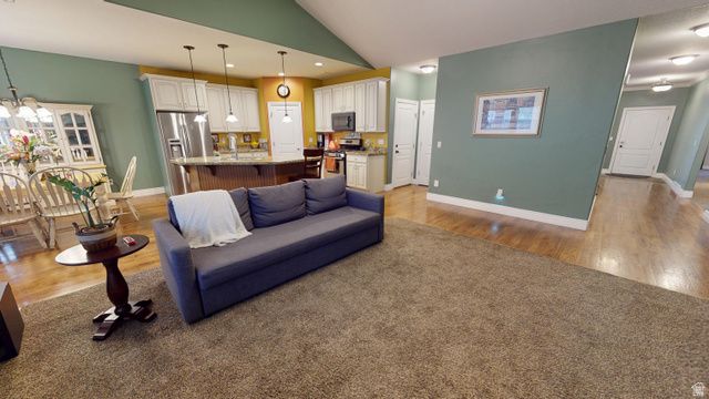 11664 S LAKE RUN RD, South Jordan, UT 84009