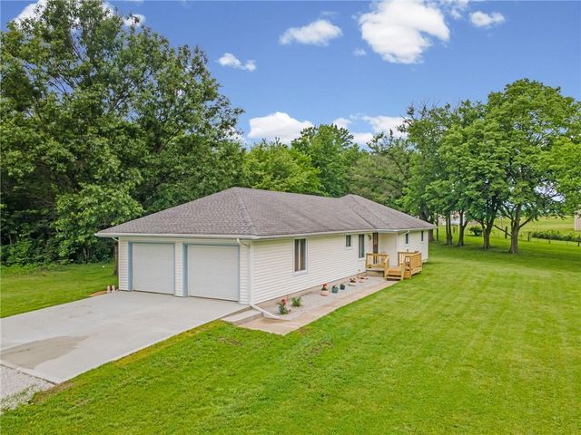 38465 W 112th Street, Richmond, MO 64085