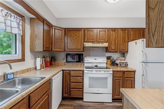 38465 W 112th Street, Richmond, MO 64085