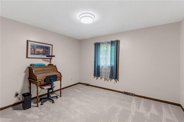 38465 W 112th Street, Richmond, MO 64085