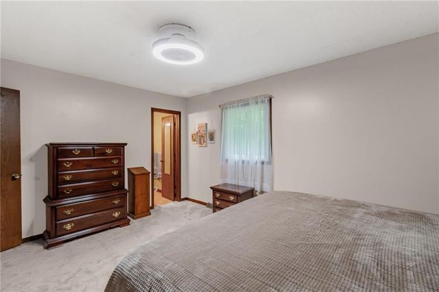 38465 W 112th Street, Richmond, MO 64085