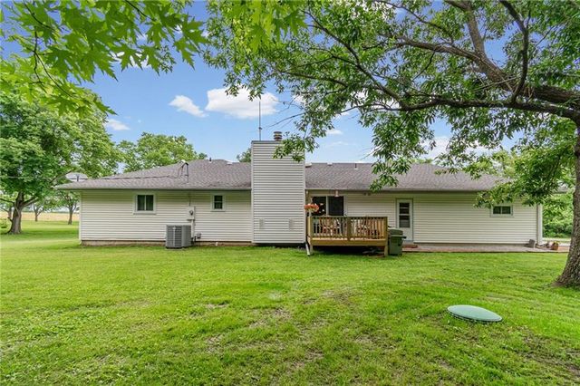 38465 W 112th Street, Richmond, MO 64085