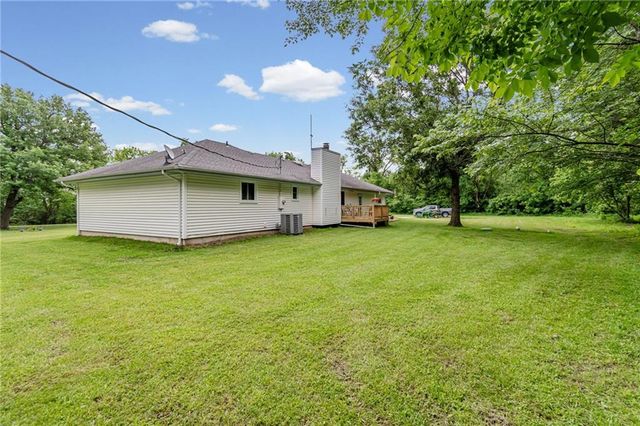 38465 W 112th Street, Richmond, MO 64085
