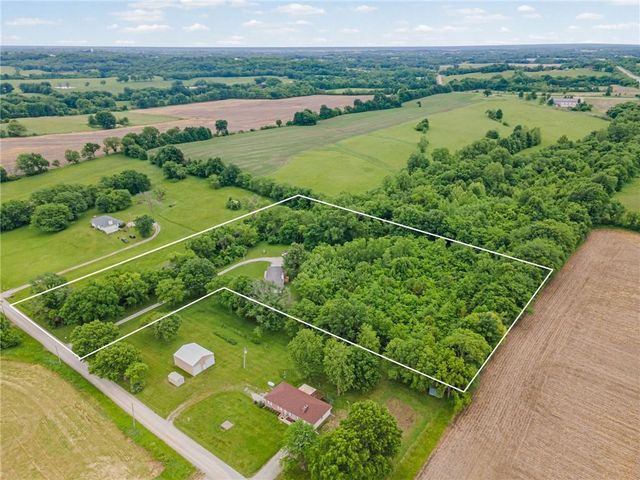 38465 W 112th Street, Richmond, MO 64085