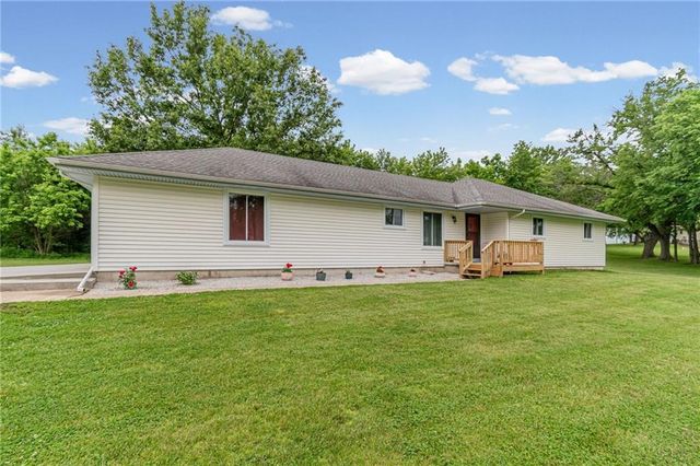38465 W 112th Street, Richmond, MO 64085