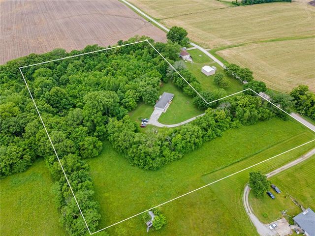 38465 W 112th Street, Richmond, MO 64085