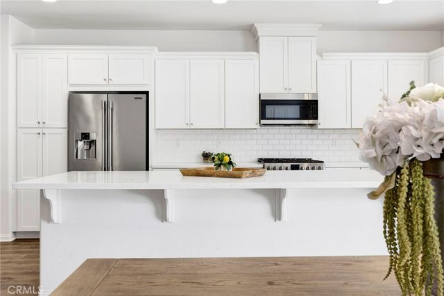 6724 N Glasner Lane, West Hills, CA 91307