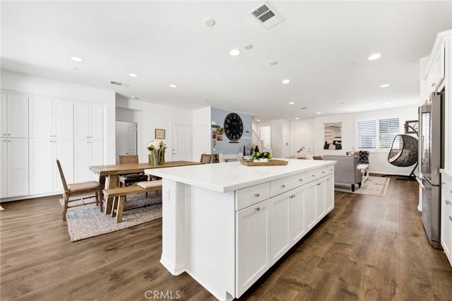 6724 N Glasner Lane, West Hills, CA 91307