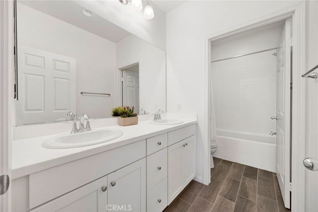 6724 N Glasner Lane, West Hills, CA 91307
