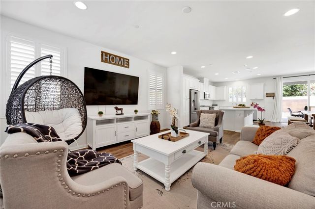 6724 N Glasner Lane, West Hills, CA 91307
