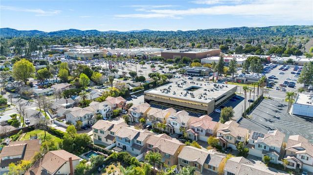 6724 N Glasner Lane, West Hills, CA 91307