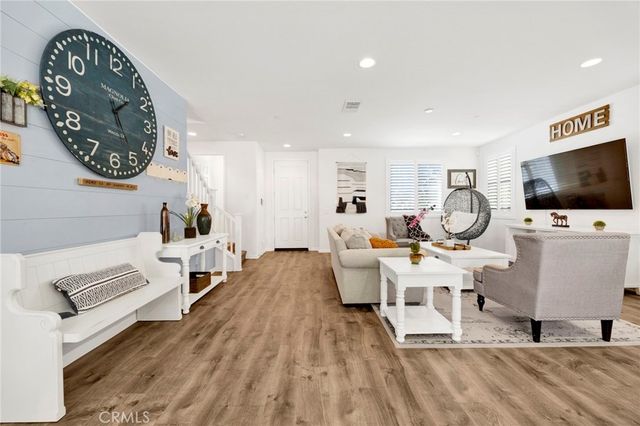6724 N Glasner Lane, West Hills, CA 91307