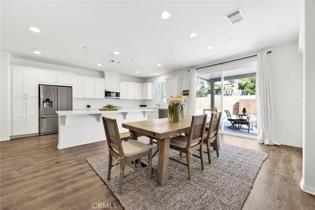 6724 N Glasner Lane, West Hills, CA 91307