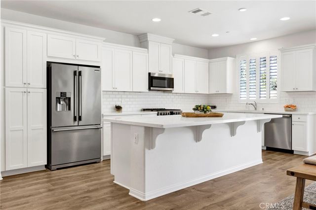 6724 N Glasner Lane, West Hills, CA 91307
