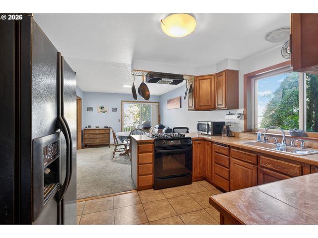 205 FARWEST St, North Bonneville, WA 98639