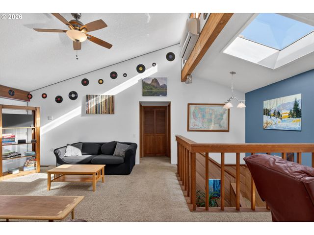 205 FARWEST St, North Bonneville, WA 98639