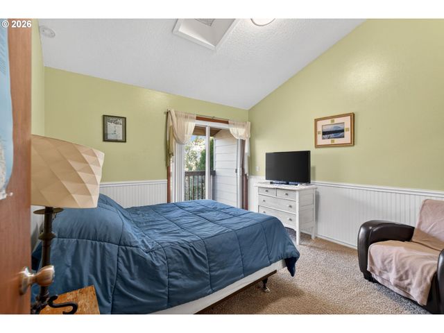 205 FARWEST St, North Bonneville, WA 98639